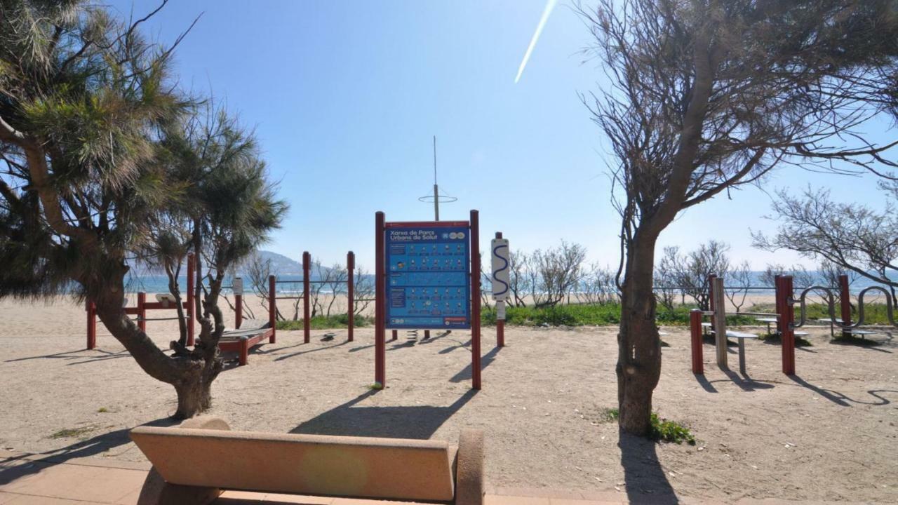 Roses Confort Beach Ev Milleni Exterior foto